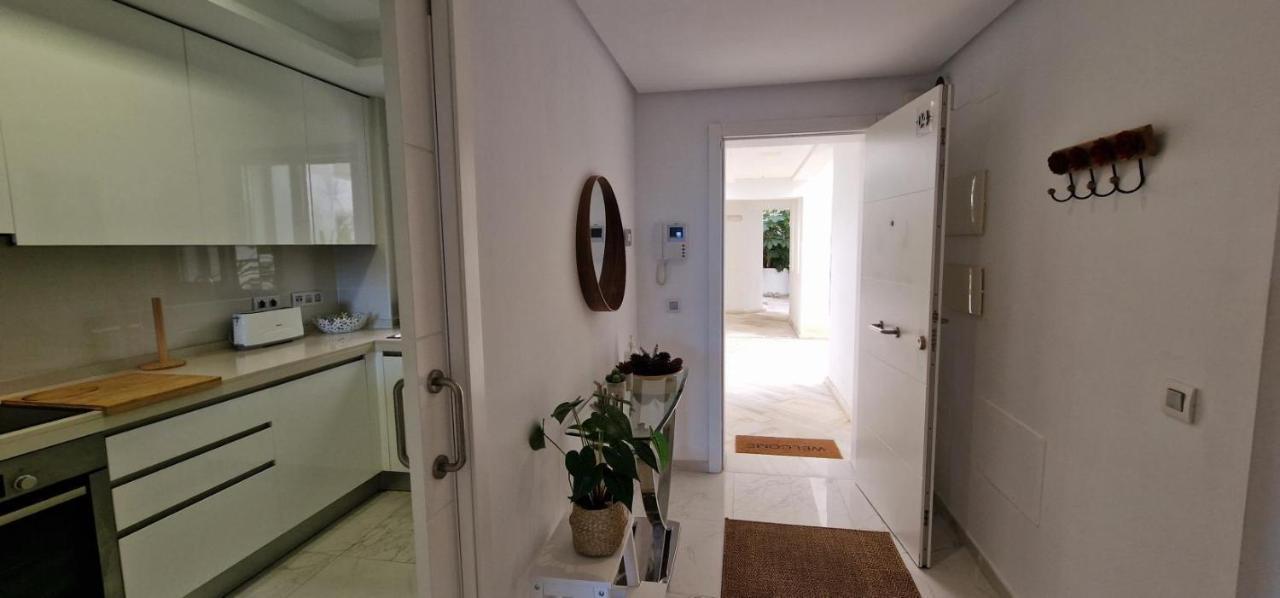 Casares Del Mar Luxury Apartment Малага Экстерьер фото