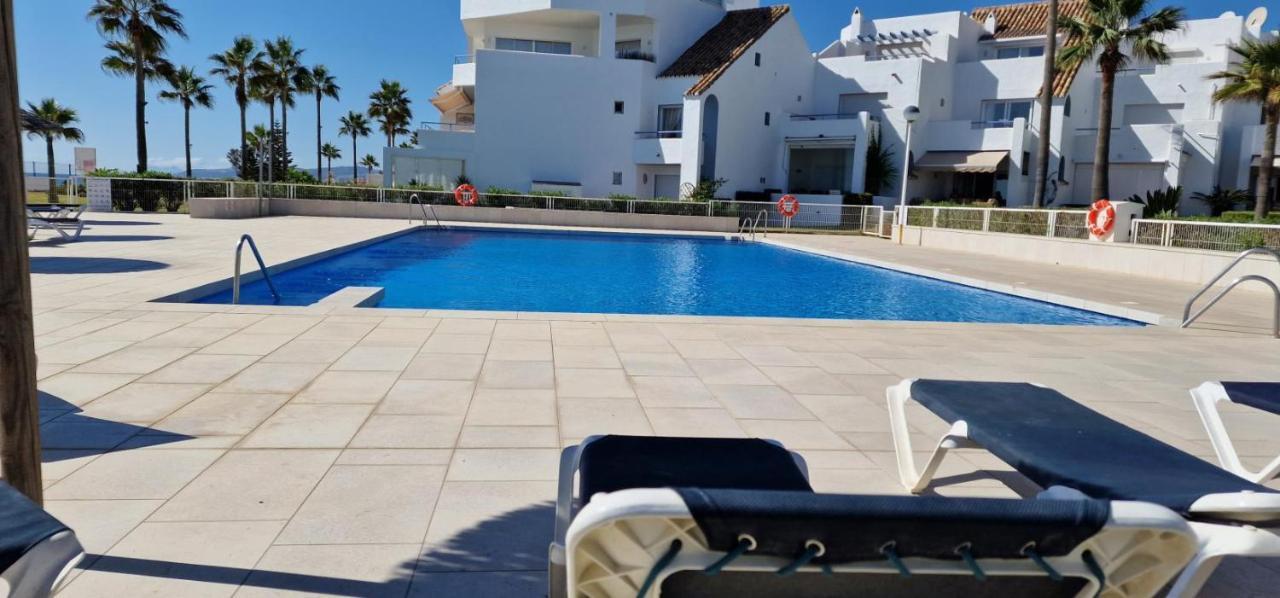 Casares Del Mar Luxury Apartment Малага Экстерьер фото