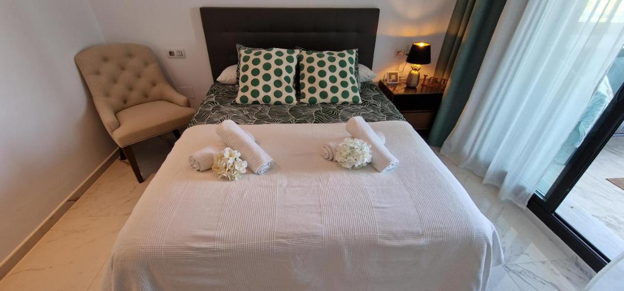 Casares Del Mar Luxury Apartment Малага Экстерьер фото
