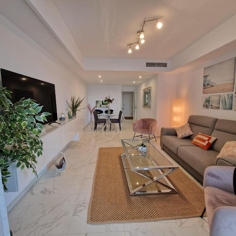 Casares Del Mar Luxury Apartment Малага Экстерьер фото