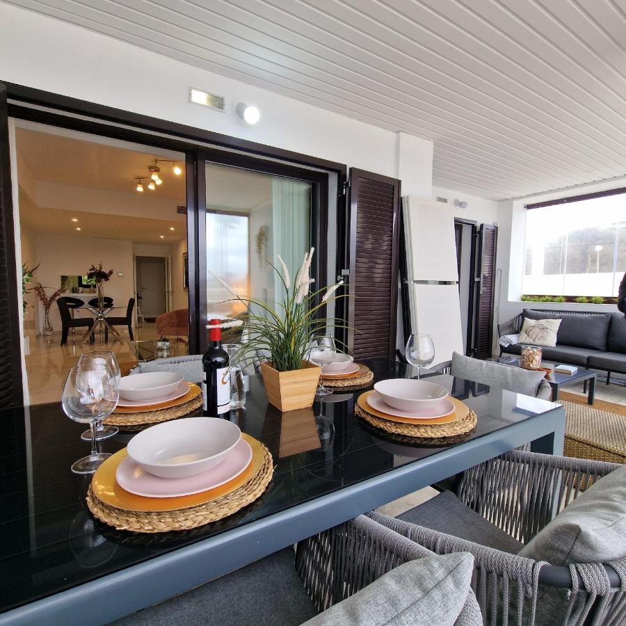 Casares Del Mar Luxury Apartment Малага Экстерьер фото
