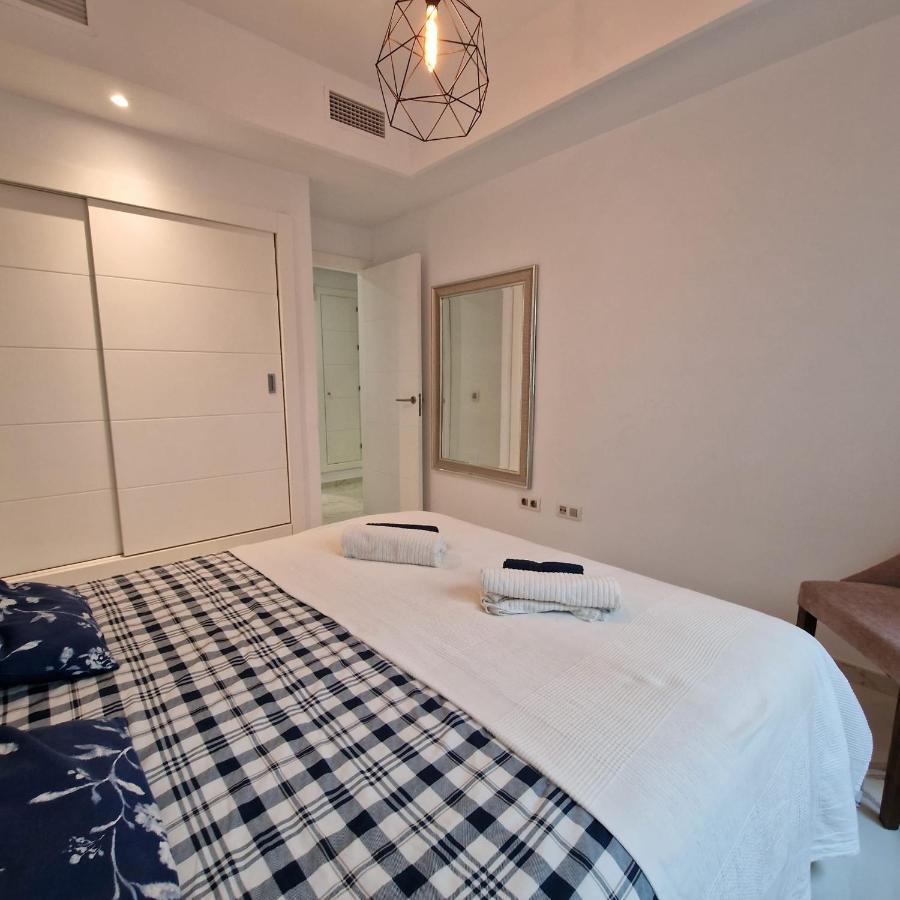 Casares Del Mar Luxury Apartment Малага Экстерьер фото