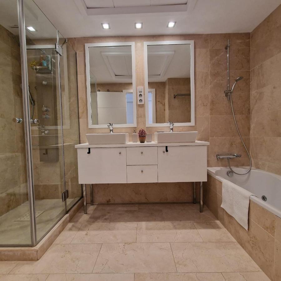 Casares Del Mar Luxury Apartment Малага Экстерьер фото