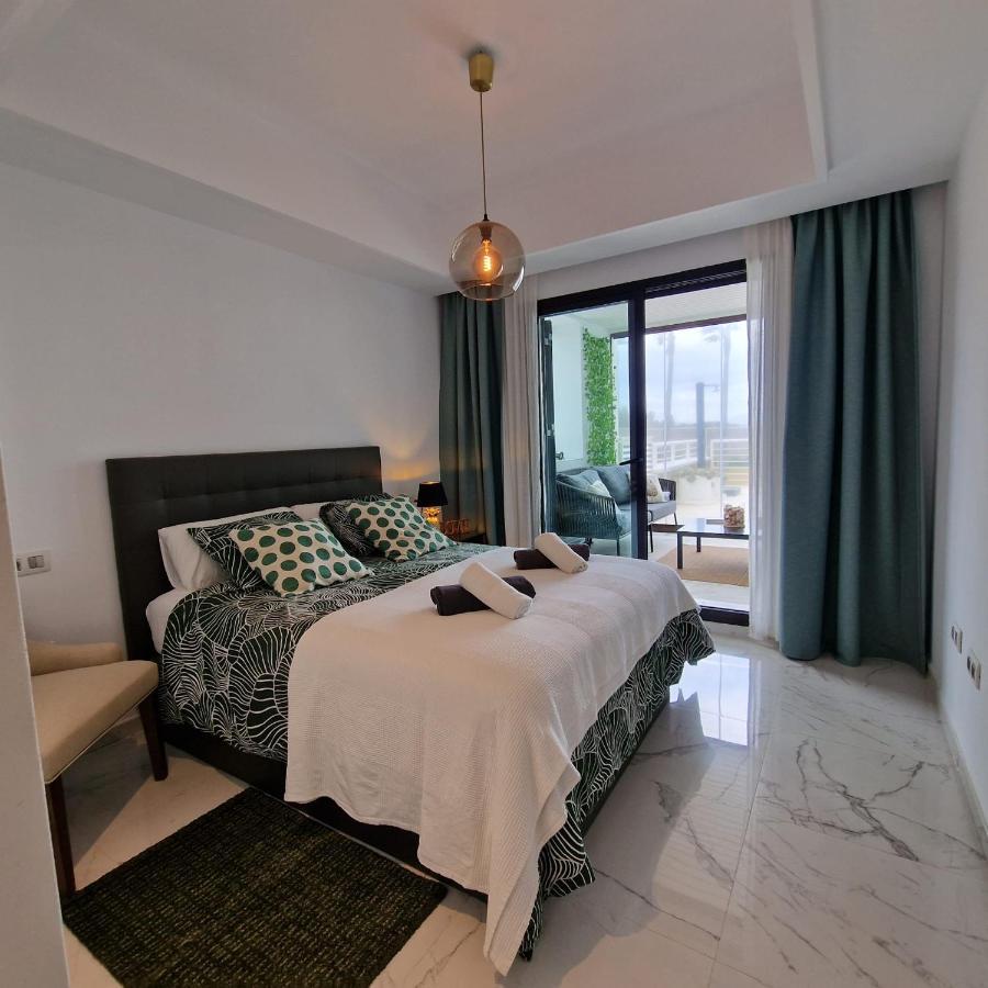Casares Del Mar Luxury Apartment Малага Экстерьер фото